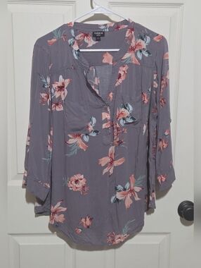gray floral blouse with 3/4 sleeves